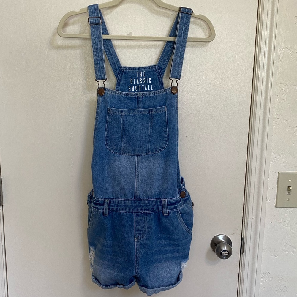 Cotton On The Classic Shorttail Overalls Women’s size 8